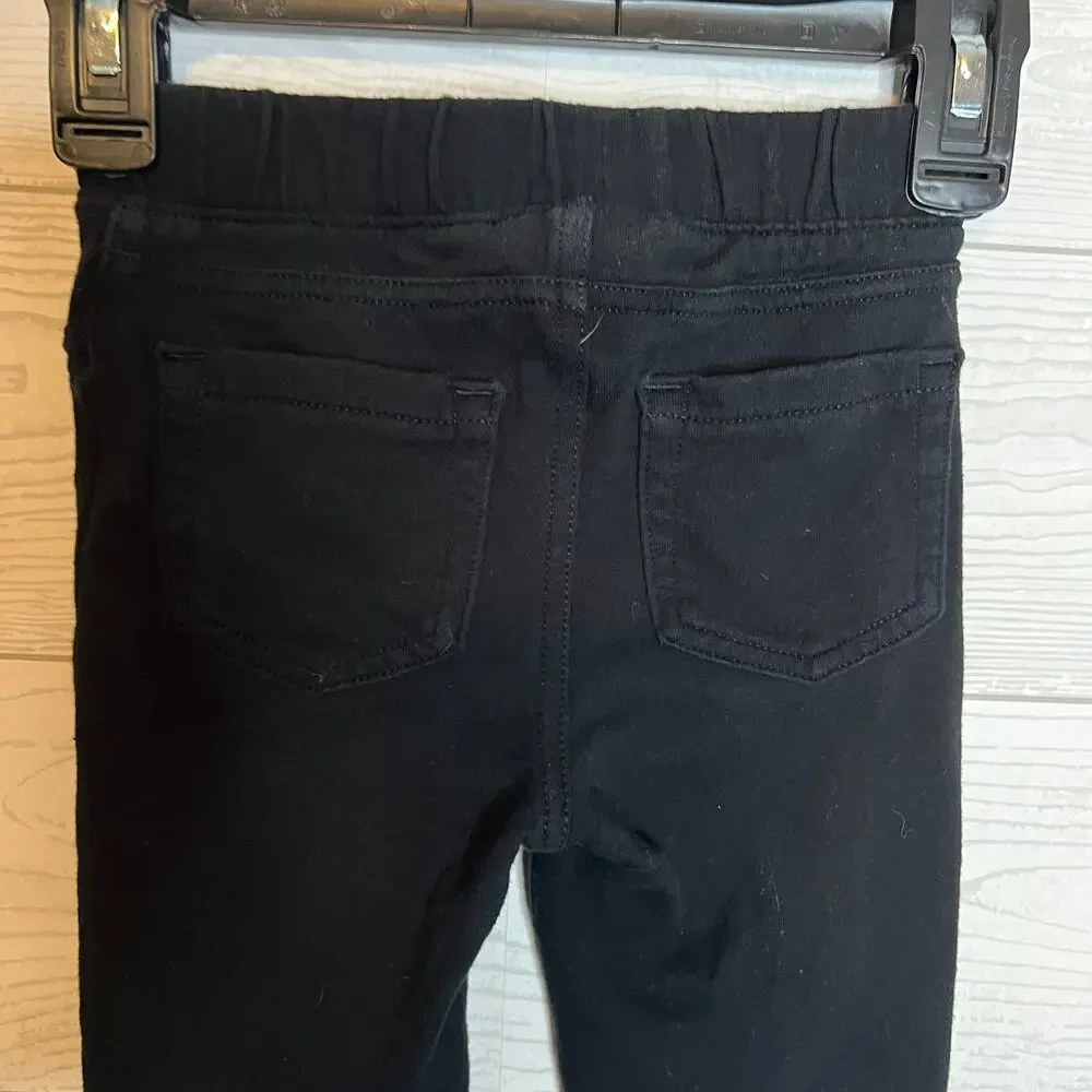 Cat & Jack burgundy waffle top/black pants Size 3T